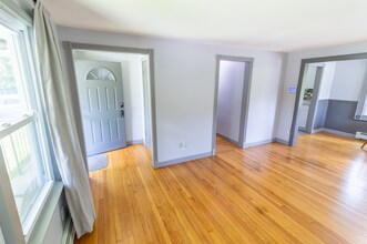 2 Anderson Dr in Ledyard, CT - Building Photo - Building Photo