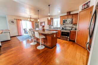 2525 156th Pl SW in Lynnwood, WA - Building Photo - Building Photo