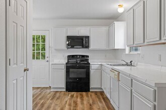 1412 Hemphill St in Greenville, TX - Building Photo - Building Photo