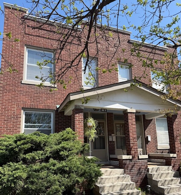 6677 Berthold Ave in St. Louis, MO - Building Photo