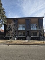 1924-126A 26a St SW in Calgary, AB - Building Photo