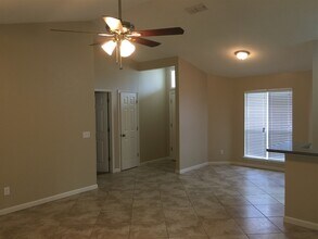 2454 Ambrosia Dr in Middleburg, FL - Building Photo - Building Photo