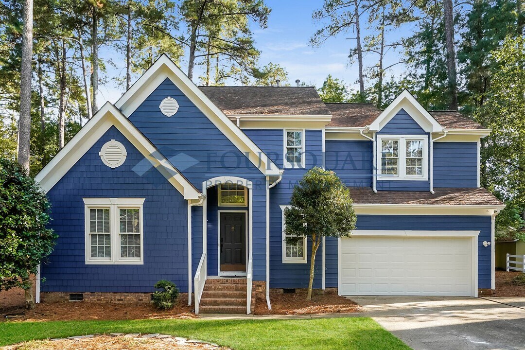 120 Fairwood Dr in Morrisville, NC - Building Photo