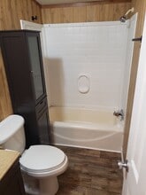 7310 Pineview Dr in Gautier, MS - Building Photo - Building Photo