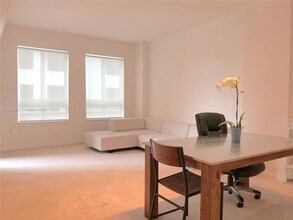 7350 SW 89th St, Unit 408S in Miami, FL - Building Photo - Building Photo