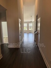 129 Foxbank Cir in Greer, SC - Building Photo - Building Photo