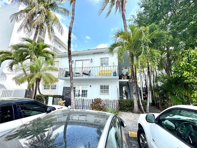 1611 West Ave in Miami Beach, FL - Foto de edificio - Building Photo