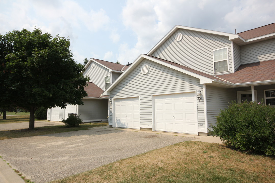 Parkwood Place Townhomes in Park Rapids, MN - Building Photo