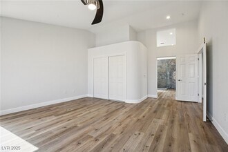 2504 Youngdale Dr in Las Vegas, NV - Building Photo - Building Photo