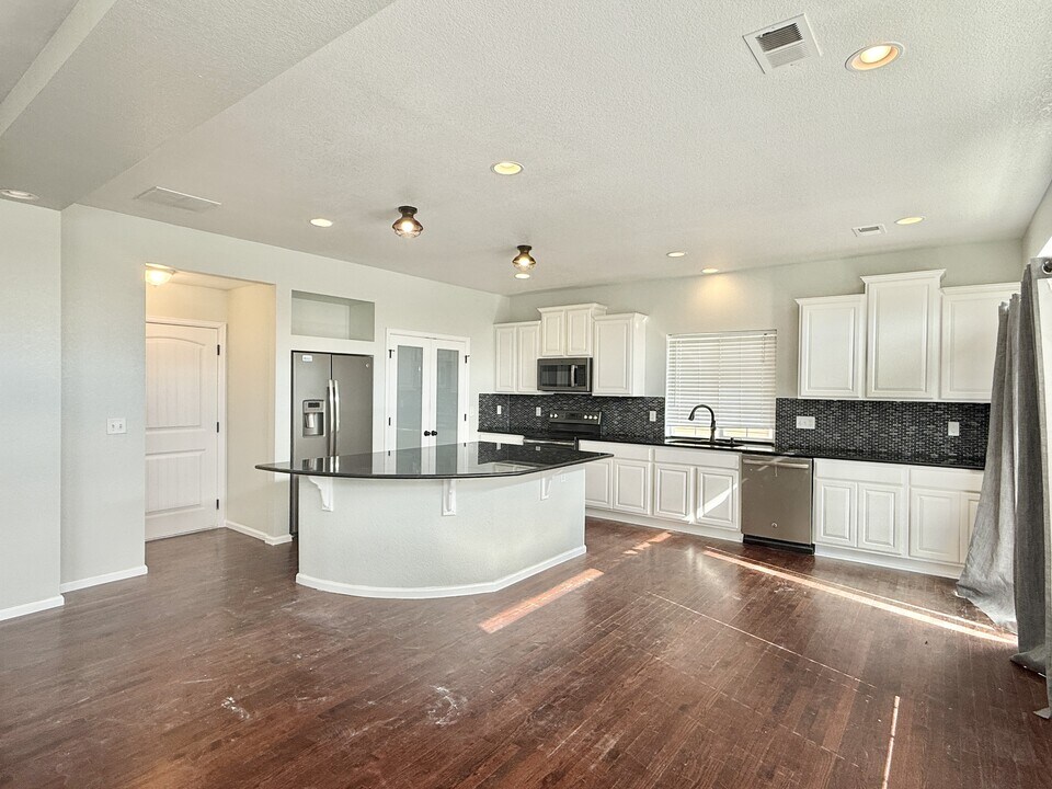 3403 Yellowwood Ln in Johnstown, CO - Building Photo