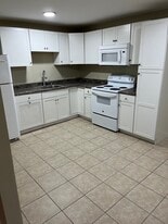 863 Johnson Ave, Unit 4 in Norfolk, VA - Building Photo