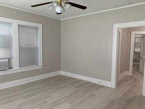 501 Peden St in Houston, TX - Foto de edificio - Building Photo
