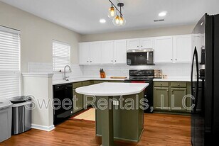 124 Larkspur Dr in Goose Creek, SC - Building Photo