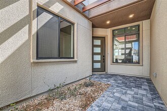 5024 Terramont Dr in Las Vegas, NV - Building Photo - Building Photo