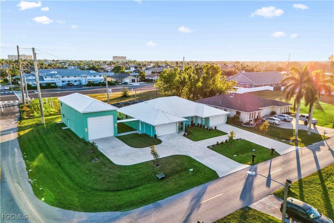 1138 SW 47th Terrace in Cape Coral, FL - Building Photo