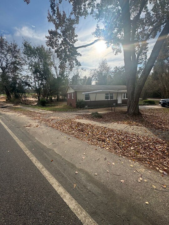 500 Old Whiskey Rd S in New Ellenton, SC - Building Photo