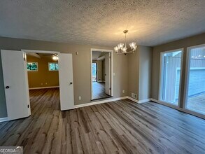963 Willow Run in Stone Mountain, GA - Building Photo - Building Photo