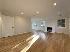 2375 Santa Catalina St in Palo Alto, CA - Building Photo - Building Photo
