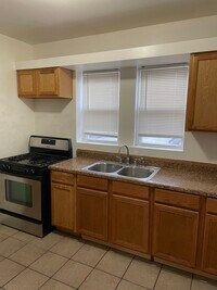 11151 S King Dr photo'