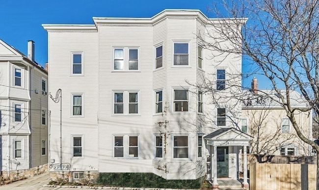 80 Chestnut St, Unit 1
