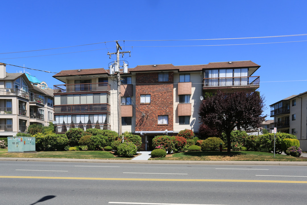 32033 Old Yale Rd in Abbotsford, BC - Building Photo