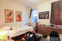 323 Saint Paul St, Unit 3 in Brookline, MA - Foto de edificio - Building Photo