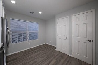 8 Village Plaza Dr-Unit -48 in Ronkonkoma, NY - Building Photo - Building Photo