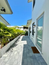 438 Monroe Dr in West Palm Beach, FL - Building Photo - Building Photo