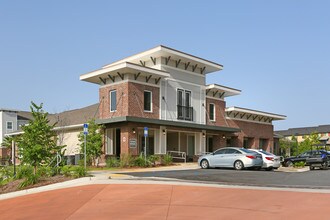 Oktiv in Tallahassee, FL - Foto de edificio - Building Photo