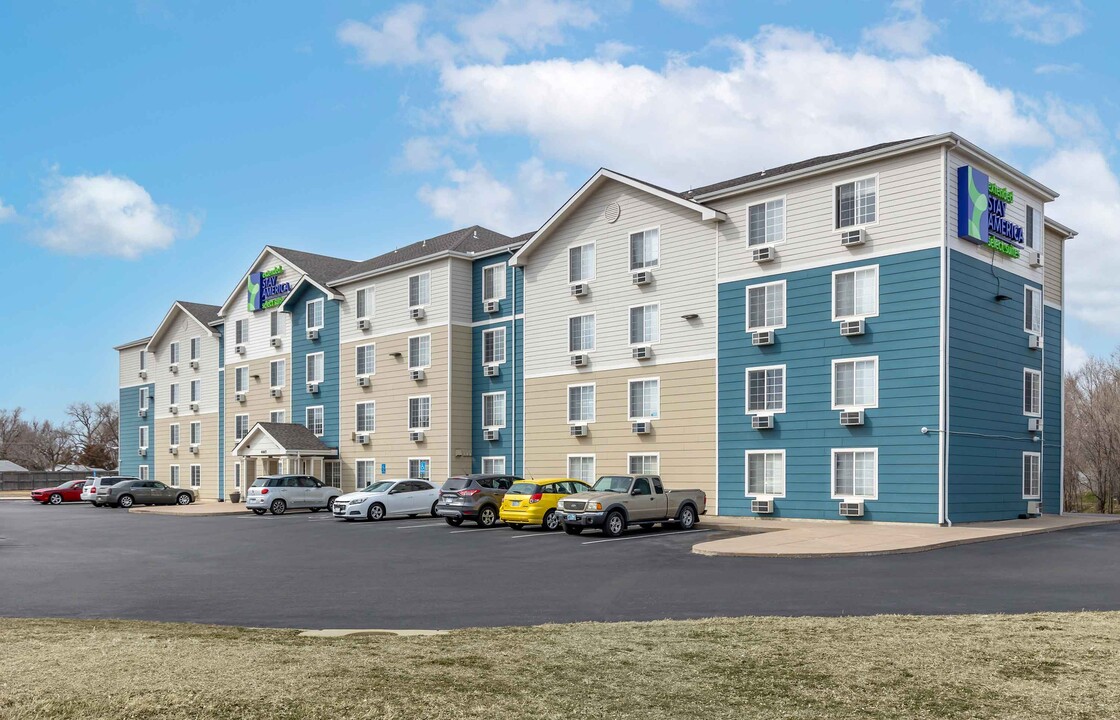 Furnished Studio-Wichita - South in Wichita, KS - Building Photo