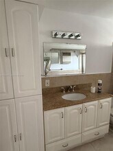 10250 W Bay Harbor Dr in Bay Harbor Islands, FL - Building Photo - Building Photo