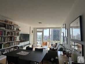 33 Bond St in Brooklyn, NY - Building Photo - Building Photo