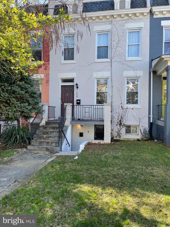 property at 608 Kenyon St NW