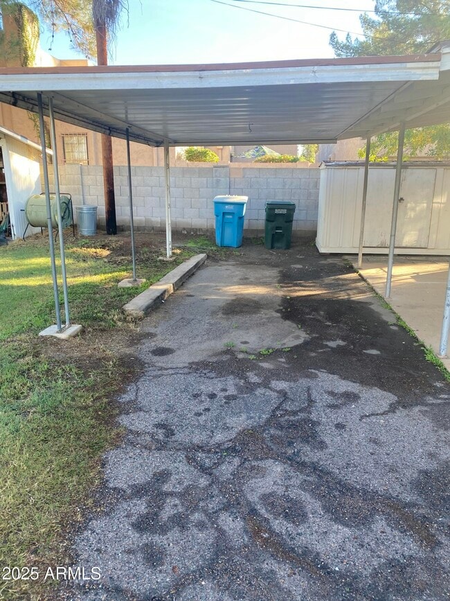 property at 318 W Georgia Ave