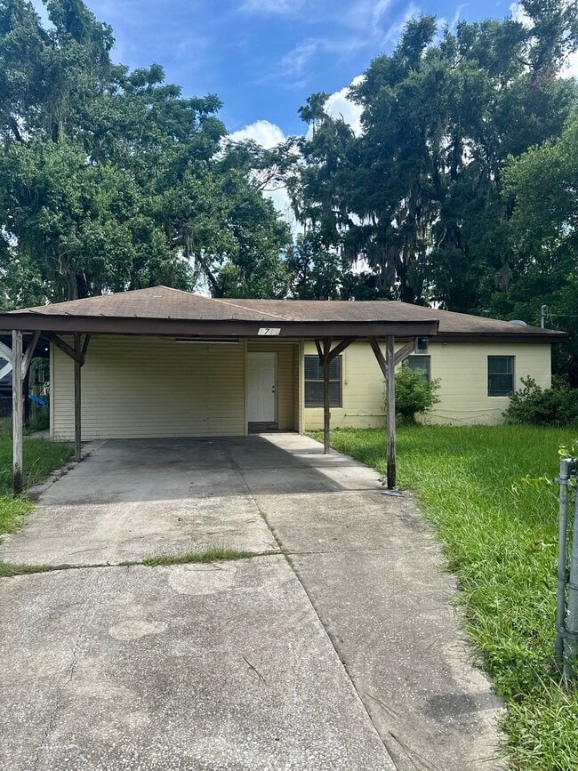 property at 1719 Wofford Ave
