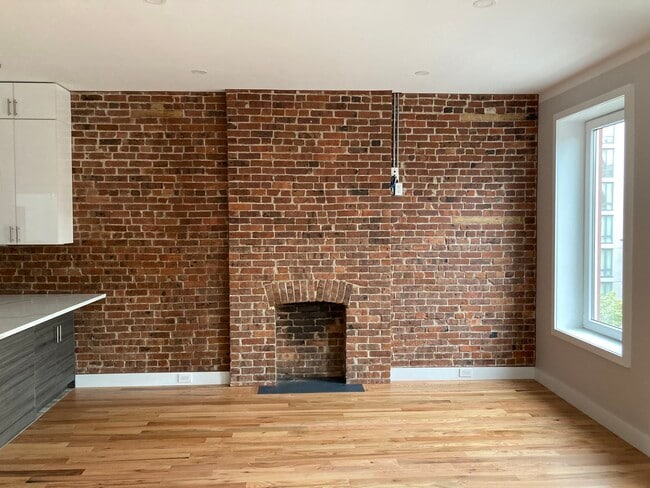 166 15th St, Unit Third floor in Brooklyn, NY - Building Photo - Building Photo