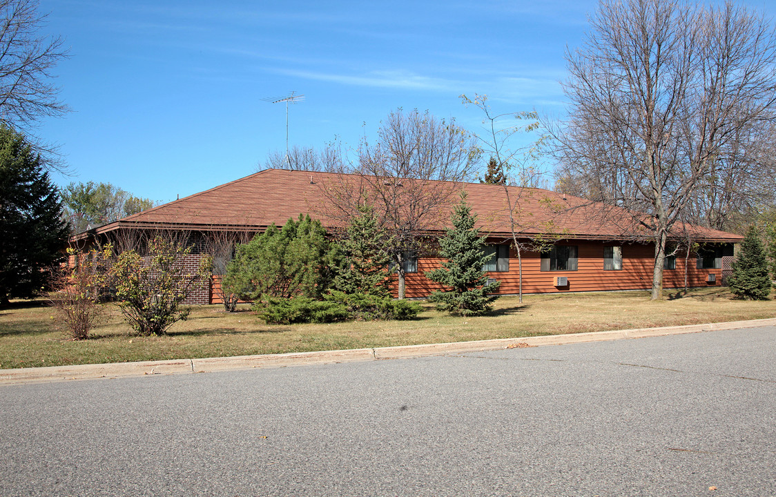 Abby Lane Apartments in Glencoe, MN - Foto de edificio