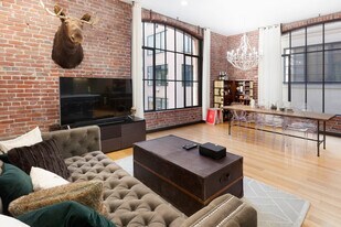 71 Stevenson St in San Francisco, CA - Building Photo