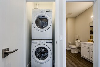 Elio Apartments in London, ON - Building Photo - Building Photo