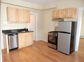 232 Cambridge St in Boston, MA - Building Photo - Building Photo