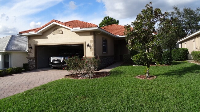 property at 979 West Skyview Crossing Drive