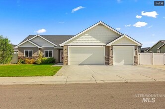 337 Orchid Ave in Fruitland, ID - Building Photo - Building Photo