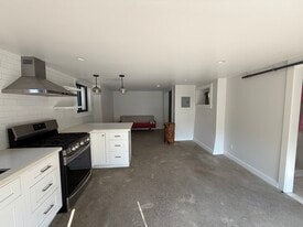 1225 Stringer Ave, Unit 1225.75 in Los Angeles, CA - Building Photo