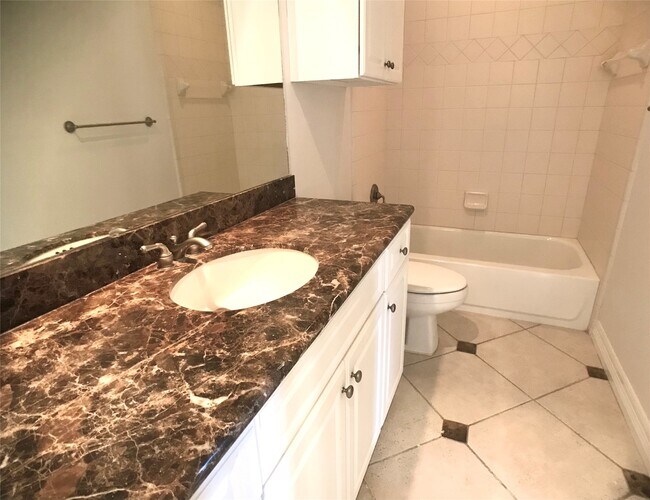 property at 2104 Bancroft Ln