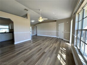 2520 SW 11th Pl in Cape Coral, FL - Building Photo - Building Photo