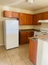 3208 Gustavus St in Laredo, TX - Building Photo - Building Photo