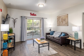 GrandMarc at University Village in Riverside, CA - Foto de edificio - Interior Photo