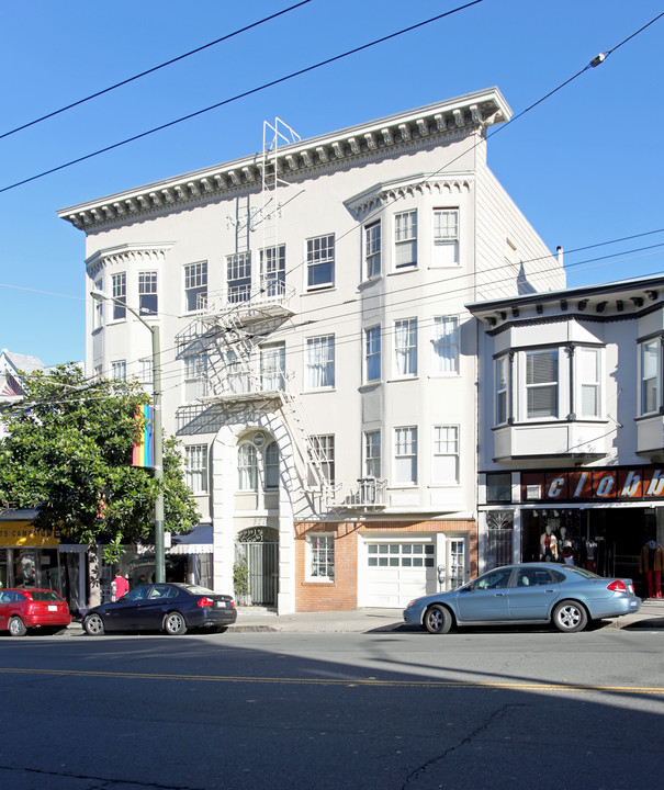 577 Castro St in San Francisco, CA - Foto de edificio