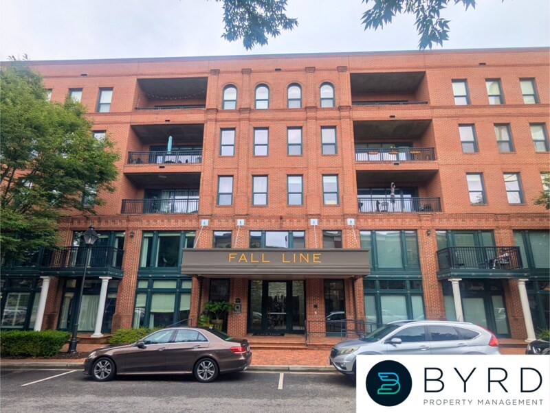 4940 Old Main St in Richmond, VA - Building Photo