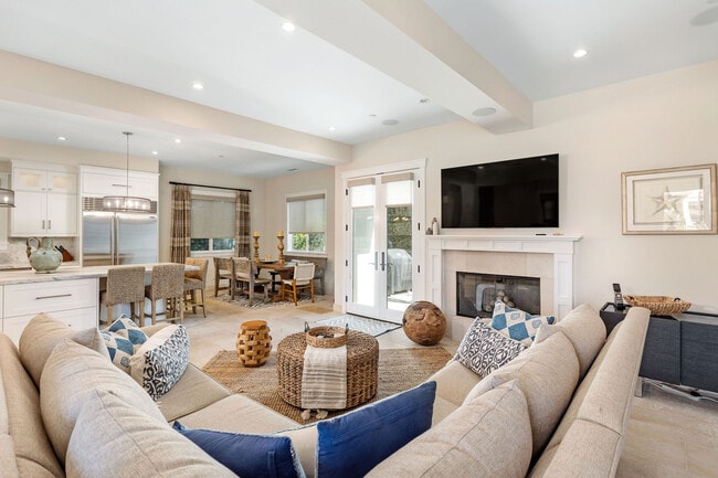 property at 706 S Catalina Ave